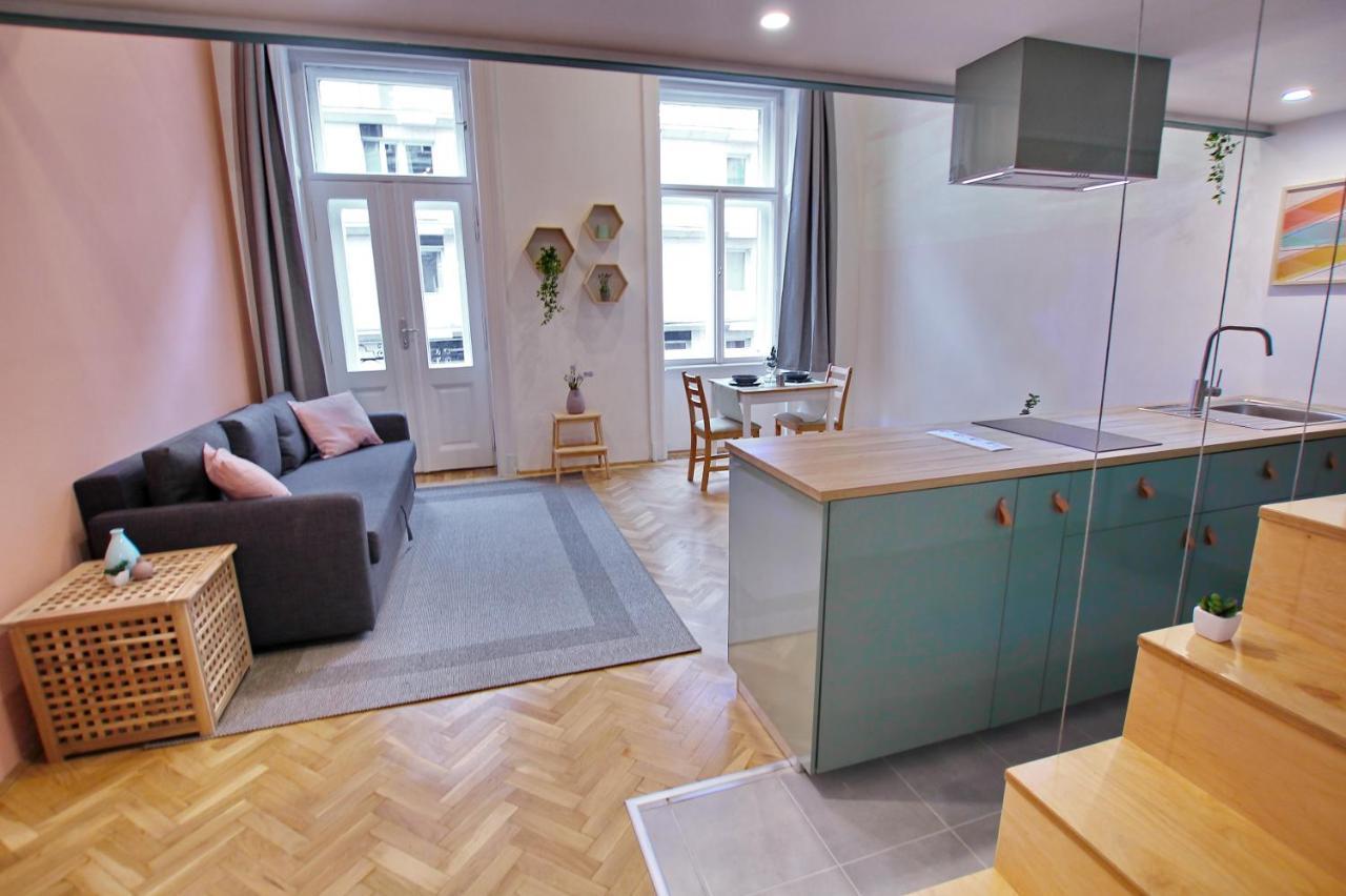 Awesome Budapest Downtown Studio W Balcony & Free Private Parking Екстер'єр фото