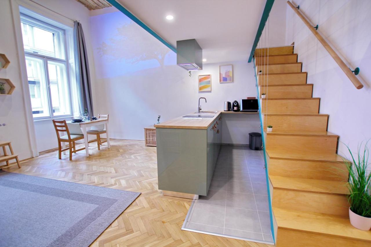 Awesome Budapest Downtown Studio W Balcony & Free Private Parking Екстер'єр фото